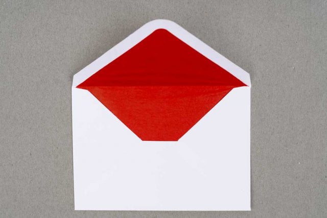 Enveloppen DIN C6, wit met rode voering