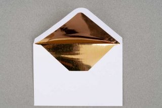 Enveloppen DIN C5, wit met gouden voering